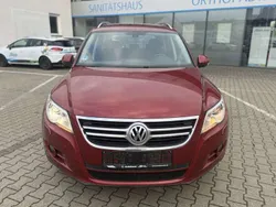 Wild cherry red metallic Gebraucht 2009 VW Tiguan Sport SUV | 8.450 € (Superpreis)