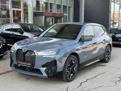 Grau Gebraucht 2022 BMW iX M Sport SUV | 48.490 € (Guter Preis)
