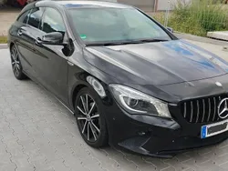 Schwarz Gebraucht 2015 Mercedes CLA200 Shooting Brake Urban Kombi | 15.450 € (Guter Preis)