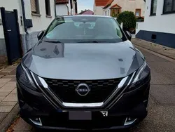 Grau Gebraucht 2022 Nissan Qashqai Acenta SUV | 22.000 € (Fairer Preis)