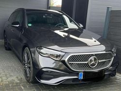 Grau Gebraucht 2024 Mercedes E450 Premium Plus Kombi | 83.990 €
