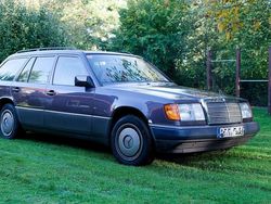 Andere farben Gebraucht 1992 Mercedes 300 Kombi | 5.700 €