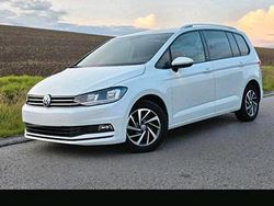 Weiß Gebraucht 2017 VW Touran Van / Kleinbus | 16.000 € (Teuer)