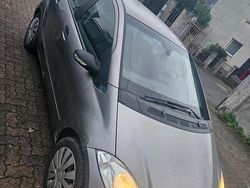 Grau Gebraucht 2005 Mercedes 190 Limousine | 1.600 €