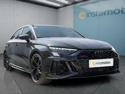 Schwarz Gebraucht 2024 Audi RS3 Sportback Kleinwagen | 65.099 € (Teuer)