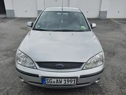 Silber Gebraucht 2001 Ford Mondeo Ghia Limousine | 1.500 € (Guter Preis)