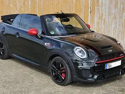 Grün Gebraucht 2018 Mini John Cooper Works Cabriolet Cabrio | 24.900 € (Fairer Preis)