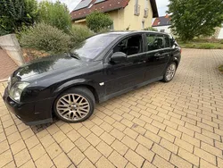 Schwarz Gebraucht 2004 Opel Signum Kombi | 900 € (Guter Preis)