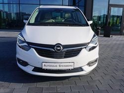 Weiß Gebraucht 2017 Opel Zafira Business Van / Kleinbus | 15.986 € (Guter Preis)