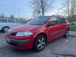 Rot Gebraucht 2007 Renault Mégane GrandTour Kombi | 850 € (Guter Preis)