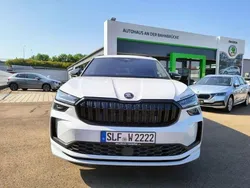 Weiß Gebraucht 2025 Skoda Kodiaq SportLine SUV | 54.250 € (Etwas zu teuer)
