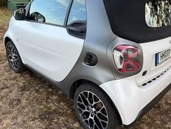 Weiß Gebraucht 2020 Smart ForTwo Electric Drive Prime Cabrio | 11.100 € (Guter Preis)