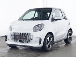 Weiß Gebraucht 2024 Smart ForTwo Coupé Passion Exclusive Coupé | 17.555 €
