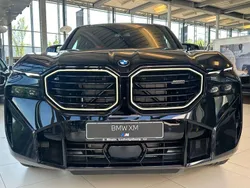 Saphirschwarz metallic Neu 2025 BMW XM Performance SUV | 164.235 € (Teuer)
