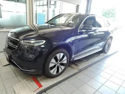 Cavansitblau metallic Gebraucht 2022 Mercedes EQC400 AMG line SUV | 41.310 € (Guter Preis)