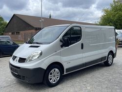 Weiss Gebraucht 2010 Renault Trafic Van | 7.973 € (Etwas zu teuer)