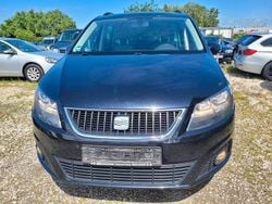 Schwarz Gebraucht 2011 Seat Alhambra Reference Van / Kleinbus | 6.590 € (Fairer Preis)