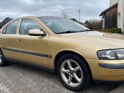 Gold Gebraucht 2001 Volvo S60 Limousine | 4.200 € (Teuer)