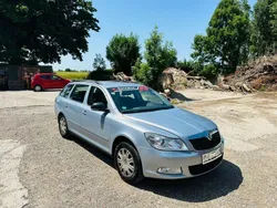 Blau Gebraucht 2010 Skoda Octavia Ambiente Kombi | 2.399 €
