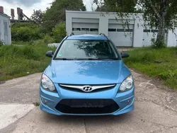 Blau Gebraucht 2012 Hyundai i30 Kombi | 2.699 € (Superpreis)