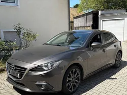 Braun Gebraucht 2016 Mazda 3 Nakama Limousine | 12.666 € (Fairer Preis)