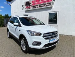 Weiß Gebraucht 2018 Ford Kuga Trend SUV | 11.900 € (Superpreis)