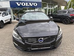 Schwarz Gebraucht 2016 Volvo V60 Linje Svart Kombi | 8.200 € (Fairer Preis)