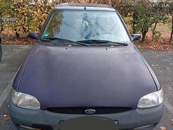 Gebraucht 1998 Ford Escort Kleinwagen | 500 €
