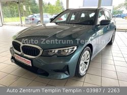 Blau Gebraucht 2020 BMW 320 Limousine | 25.499 € (Guter Preis)