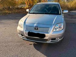 Silber Gebraucht 2004 Toyota Avensis Limousine | 4.200 € (Fairer Preis)