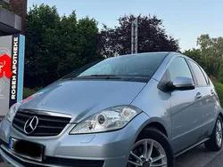 Blau Gebraucht 2011 Mercedes A180 Kleinwagen | 6.200 € (Fairer Preis)