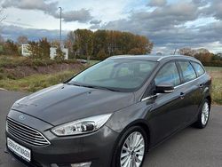 Grau Gebraucht 2017 Ford Focus Titanium Limousine | 10.999 € (Fairer Preis)