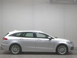 Silber Gebraucht 2022 Ford Mondeo Titanium Kombi | 14.980 € (Superpreis)