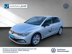 Silber Gebraucht 2022 VW Golf VIII Active Limousine | 27.775 € (Teuer)