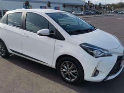Weiß Gebraucht 2020 Toyota Yaris Hybrid Club Kleinwagen | 7.500 €