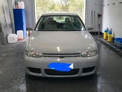 Grau Gebraucht 2003 VW Golf IV Highline Kombi | 6.499 €