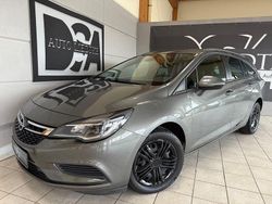 Grau Gebraucht 2018 Opel Astra Edition Kombi | 10.499 € (Fairer Preis)