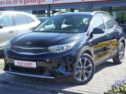Schwarz Gebraucht 2020 Kia Stonic Spirit SUV | 17.990 € (Etwas zu teuer)