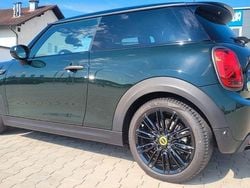 Grün Gebraucht 2022 Mini Cooper SE Resolute Edition Kleinwagen | 19.850 € (Fairer Preis)