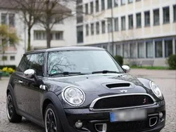 Schwarz Gebraucht 2010 Mini Cooper S Kleinwagen | 7.800 € (Etwas zu teuer)