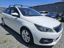Weiß Gebraucht 2020 Peugeot 308 Kombi | 8.211 € (Fairer Preis)
