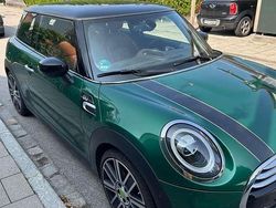 Grün Gebraucht 2019 Mini Cooper Kleinwagen | 19.700 € (Teuer)