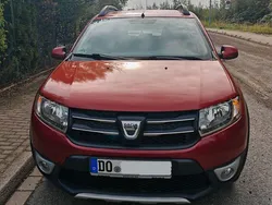 Rot Gebraucht 2014 Dacia Sandero Prestige Kleinwagen | 5.200 € (Fairer Preis)