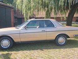 Gold Gebraucht 1984 Mercedes 230 Coupé | 11.500 €