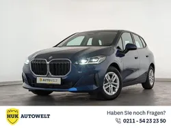 Blau Gebraucht 2024 BMW 225 Van / Kleinbus | 33.560 € (Etwas zu teuer)