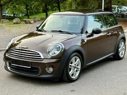 Braun Gebraucht 2011 Mini ONE Kleinwagen | 8.480 € (Etwas zu teuer)