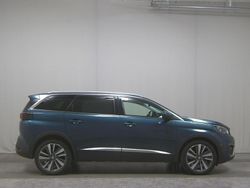 Lackierung emerald crystal/met Gebraucht 2020 Peugeot 5008 Allure Van / Kleinbus | 16.480 € (Superpreis)