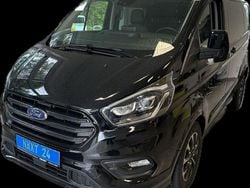 Schwarz Gebraucht 2022 Ford Tourneo Kombi | 39.500 € (Superpreis)