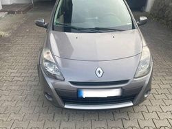 Gebraucht 2009 Renault Clio II Kleinwagen | 2.800 € (Etwas zu teuer)