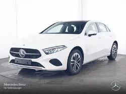 Polarweiß Gebraucht 2024 Mercedes A250 Progressive Limousine | 30.590 € (Guter Preis)